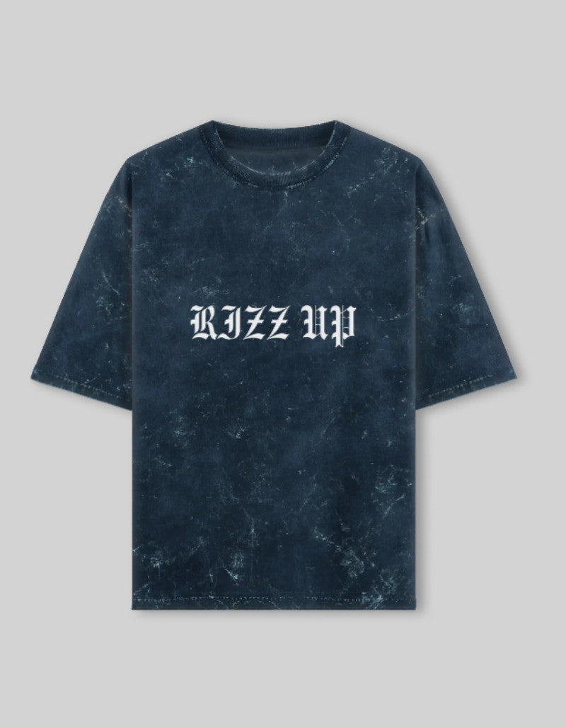 RIZZ UP acid washed oversized tee in dark blue with a trendy graphic design